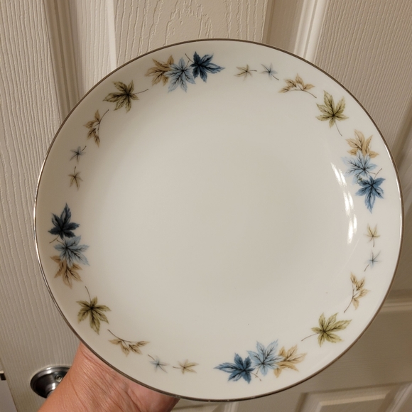Vintage Grant Crest Four Seasons Bowl ~ MCM ~ Pretty Blue & Tan Leaf Pattern - Picture 9 of 9